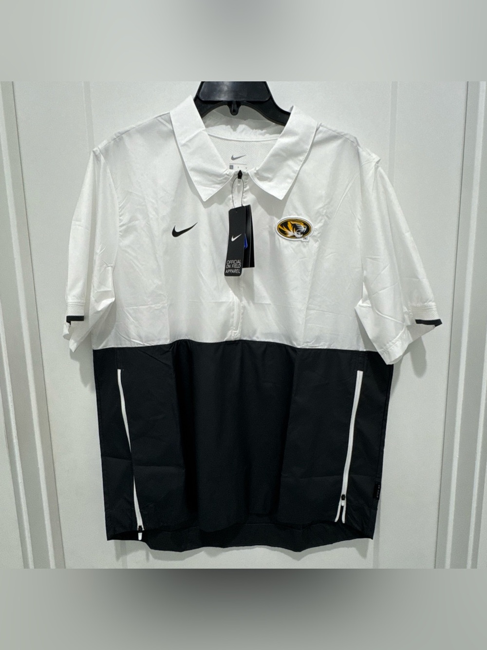 Nike Missouri Tigers On-Field Coaches Windshirt Half-Zip Short Sleeve NWT Size L